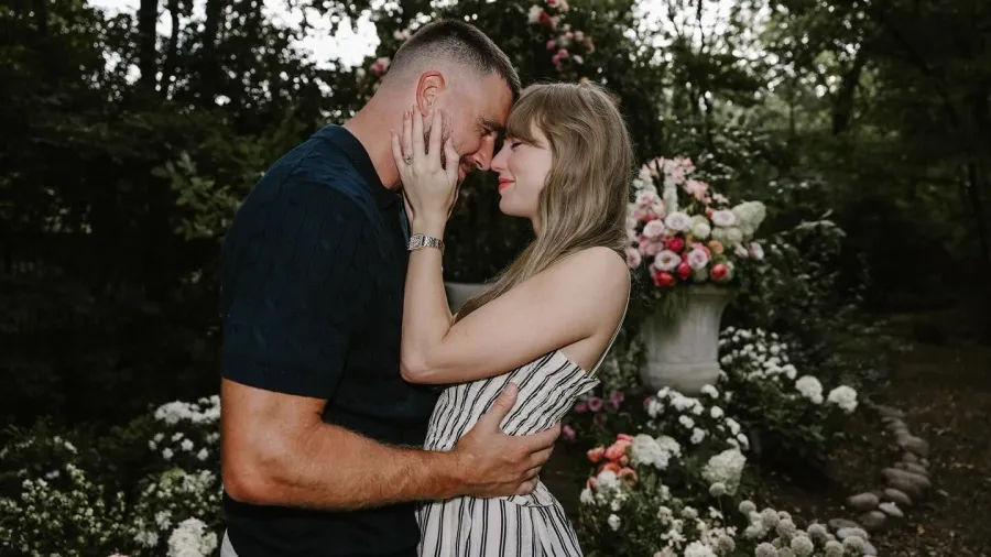 taylor-swift-e-travis-kelce-estao-noivos-1756230073309_v2_900x506.jpg.webp